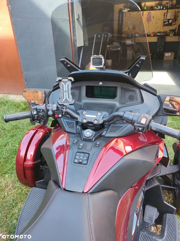 Can-Am Spyder - 9