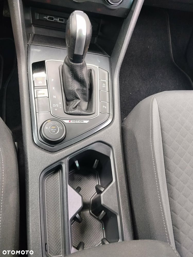 Volkswagen Tiguan - 23