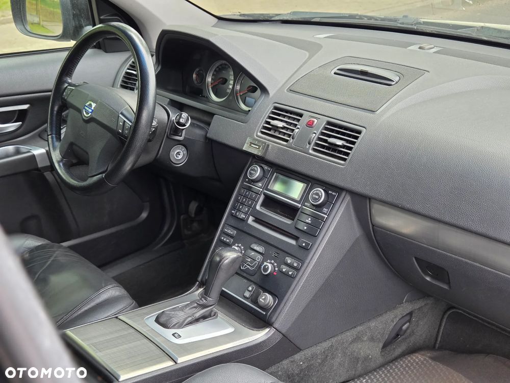 Volvo XC 90 D5 Executive - 9