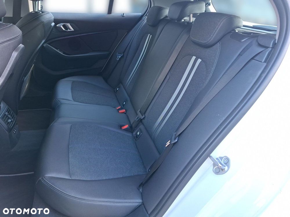 BMW Seria 1 118d Sport Line Shadow - 21
