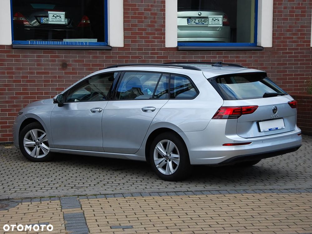 Volkswagen Golf - 24