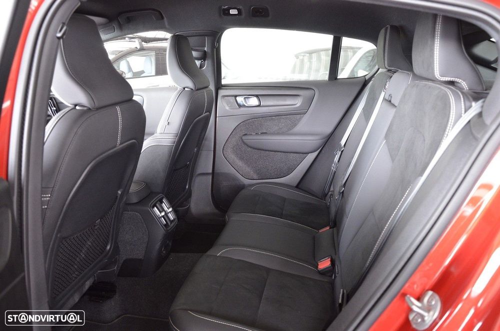 Volvo C40 Recharge Plus - 14