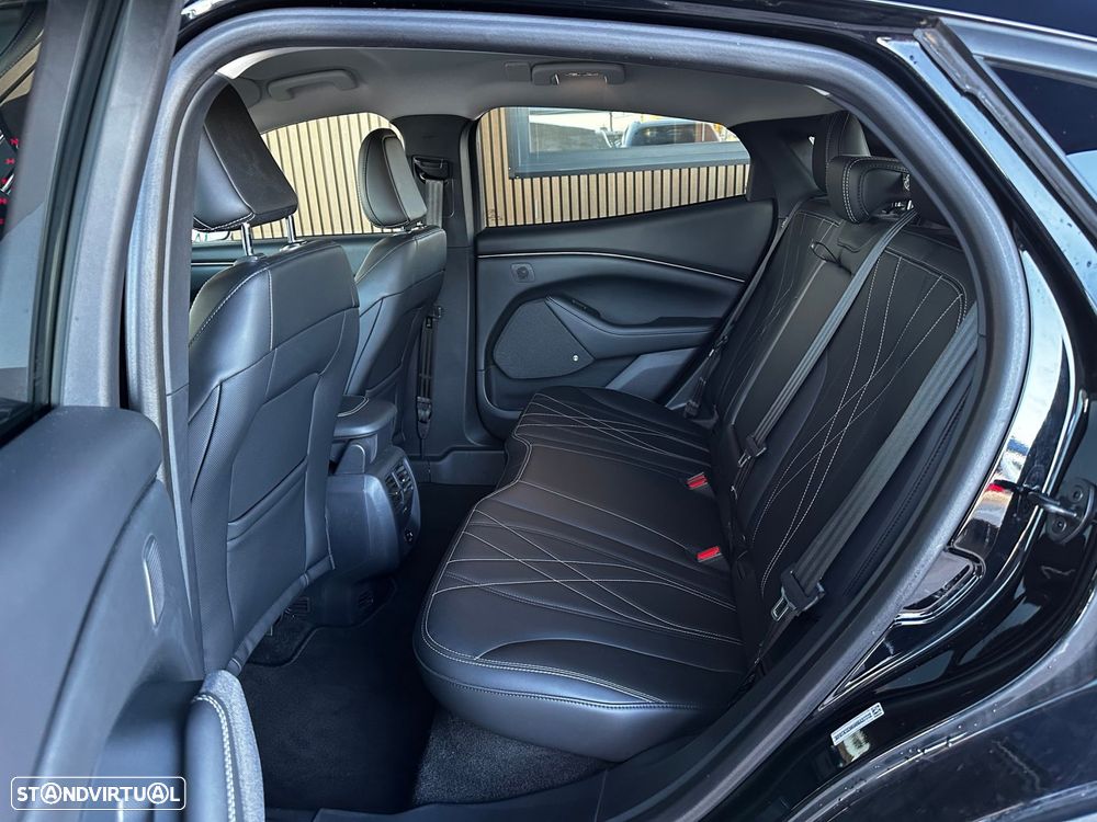 Ford Mustang Mach-E Standard - 38