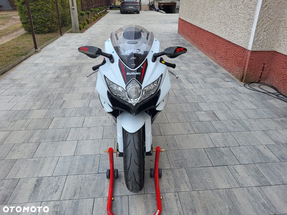 Suzuki GSX-R - 8