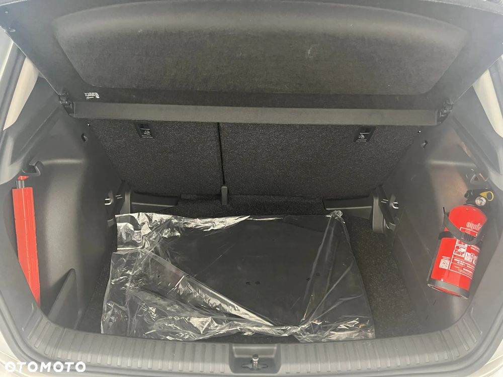 Skoda Fabia 1.0 TSI Selection DSG - 26