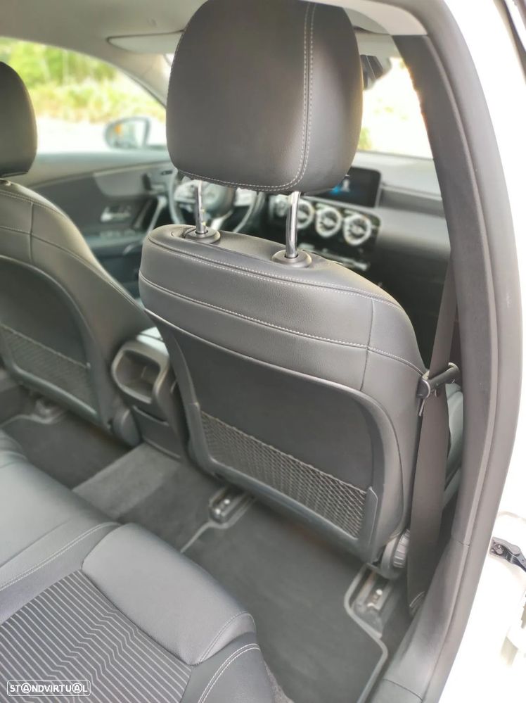 Mercedes-Benz A 250 Limousine e 8G-DCT Progressive - 35