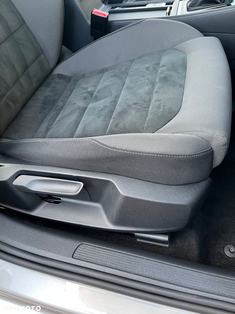 Volkswagen Golf 1.5 TSI BMT Evo Highline DSG - 25