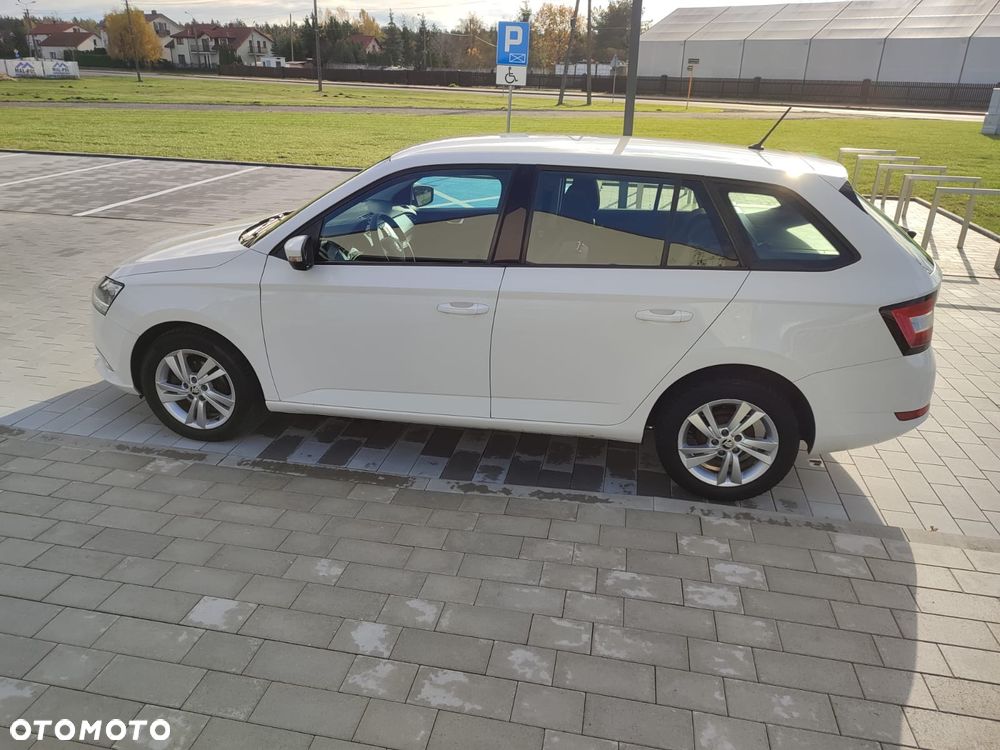 Skoda Fabia 1.0 TSI Ambition - 4