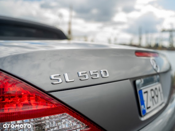 Mercedes-Benz SL - 16