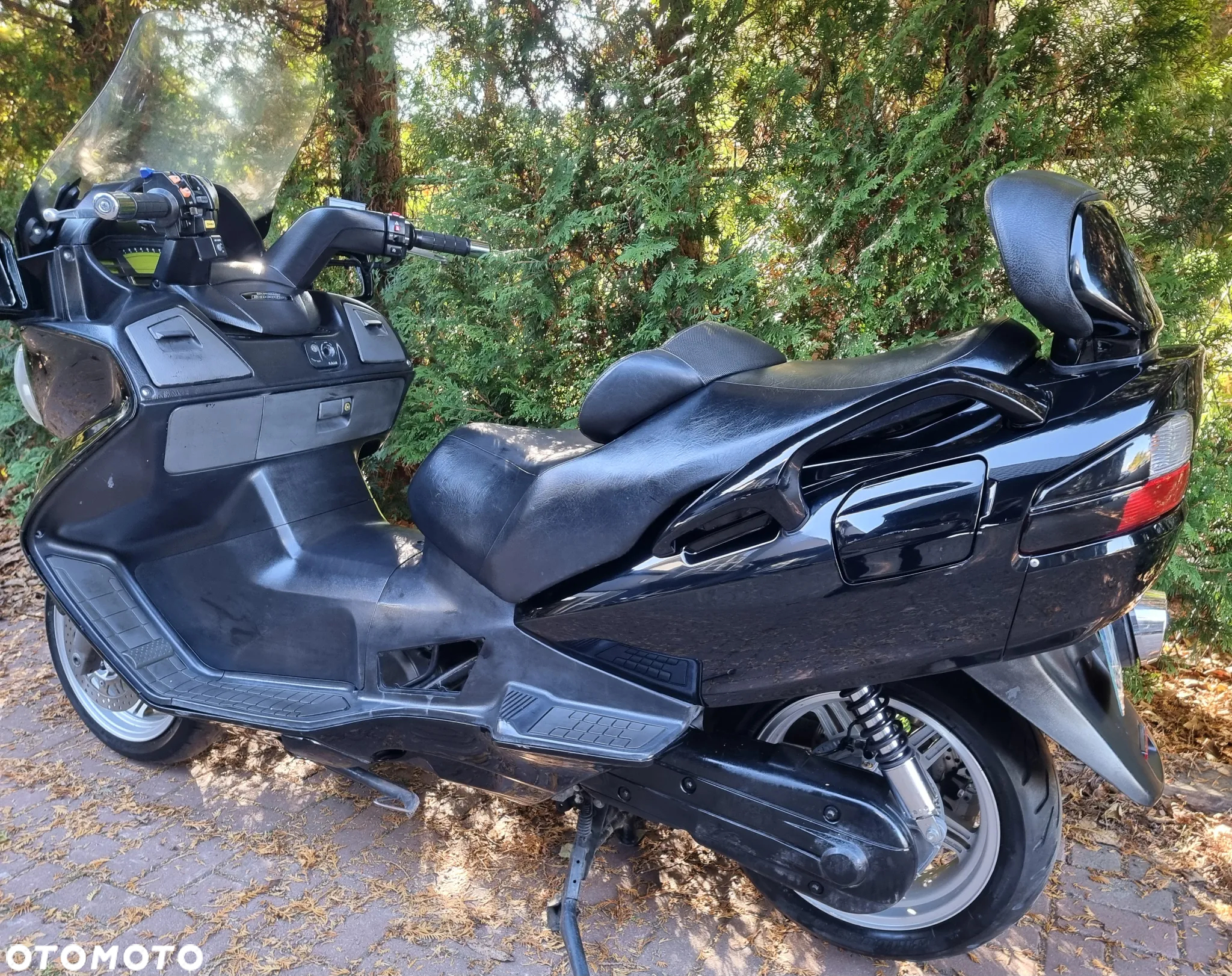 Suzuki Burgman - 12