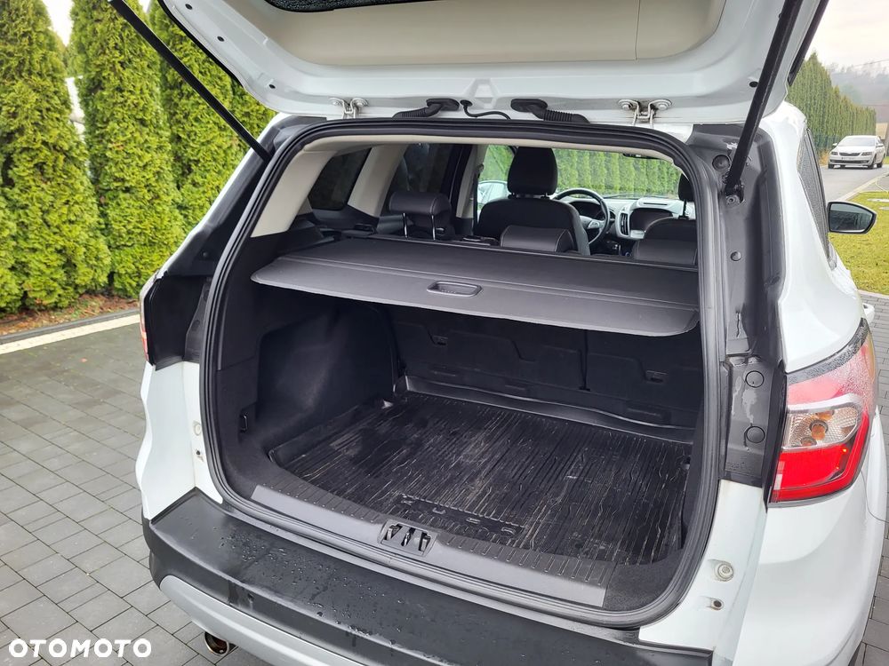 Ford Kuga - 20