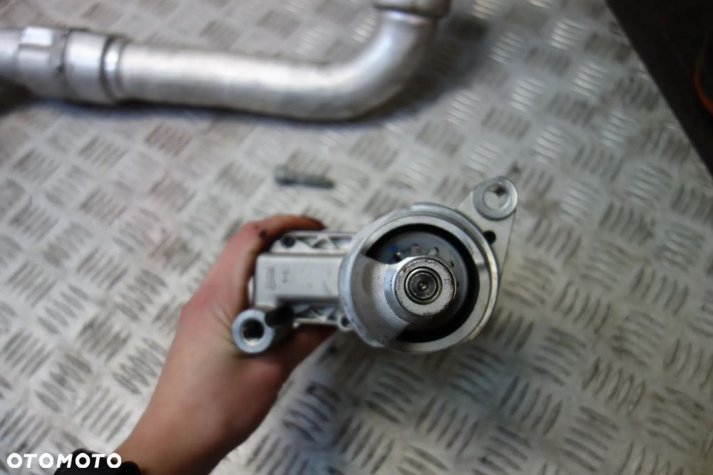 ROZRUSZNIK AUDI A6 C8 3.0 TDI 057911022 - 3
