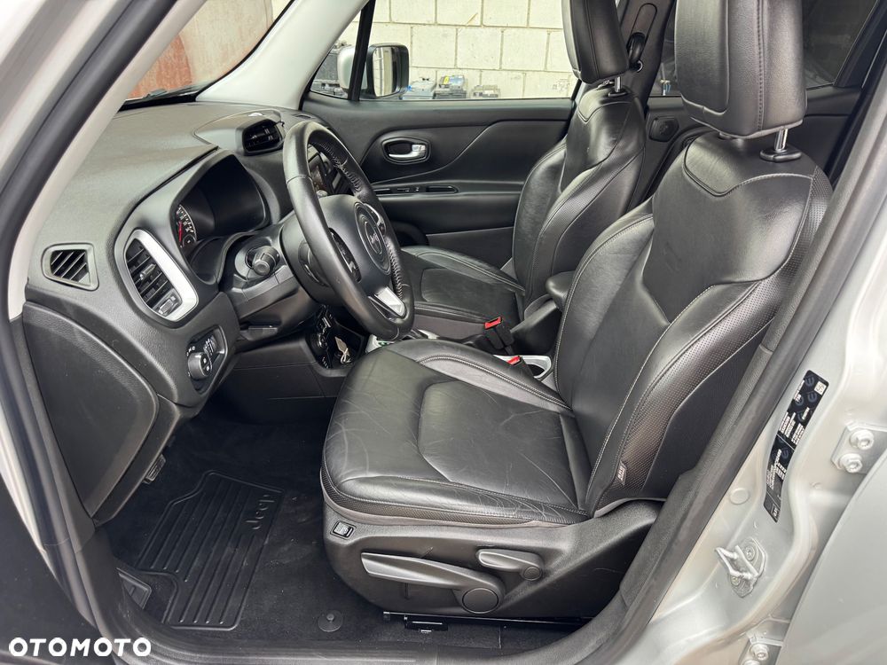 Jeep Renegade - 12