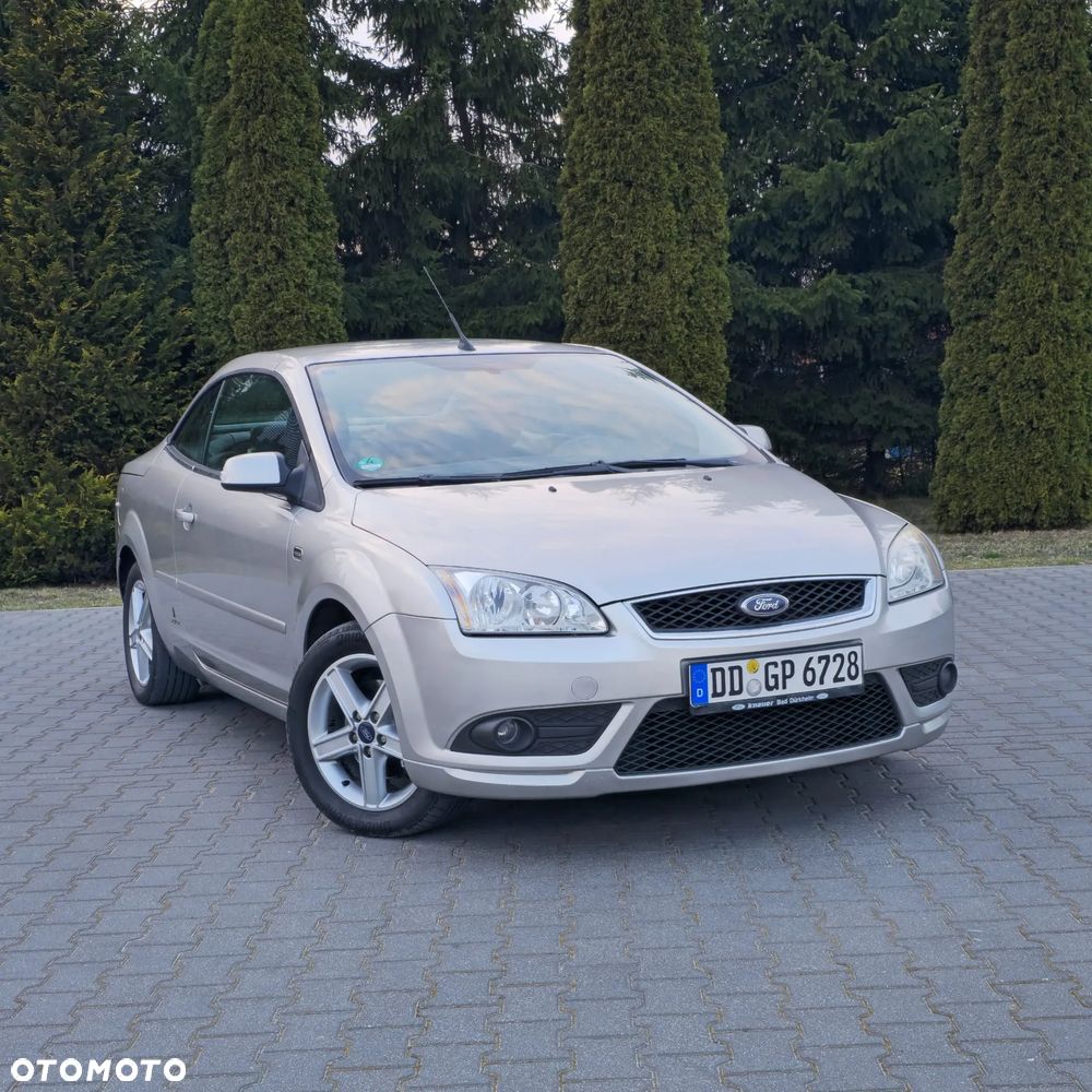 Ford Focus 1.6 16V Fun X - 12