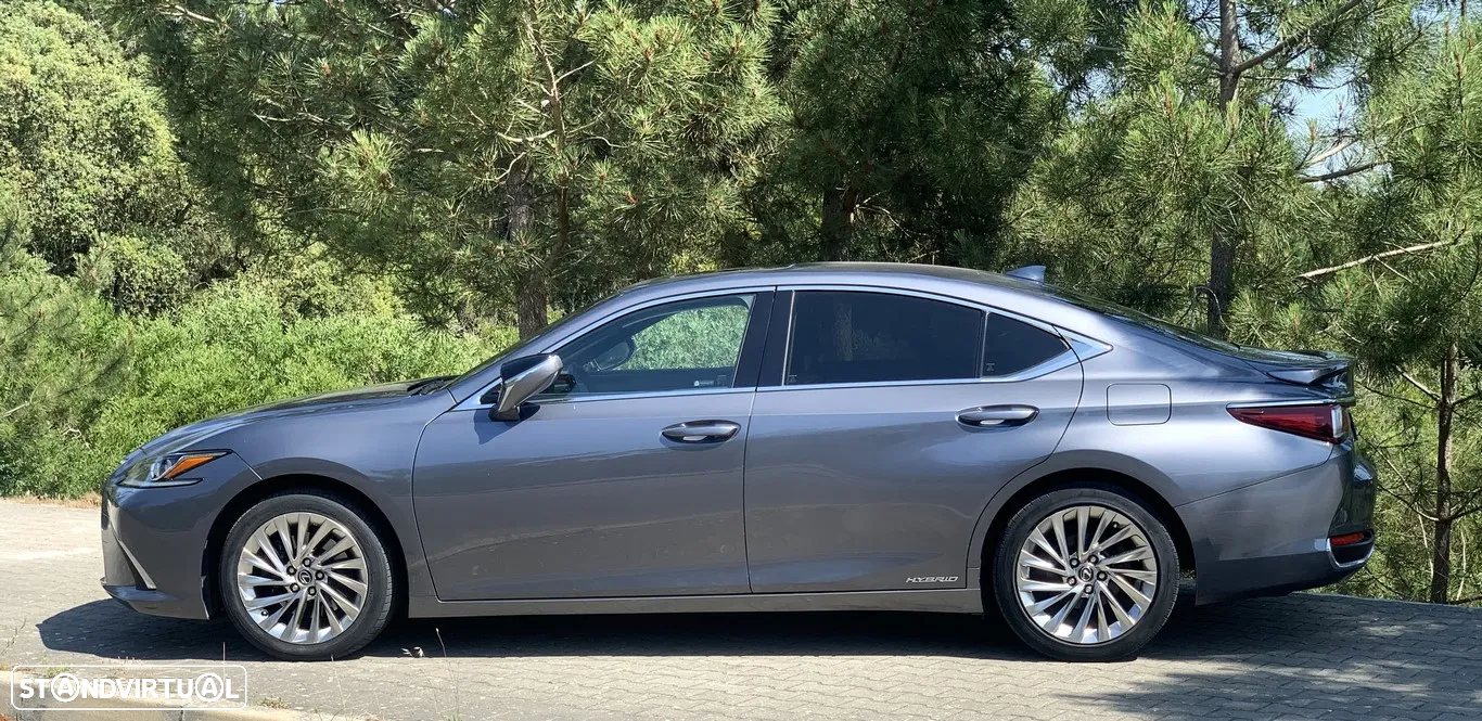 Lexus ES 300h Executive+ - 17