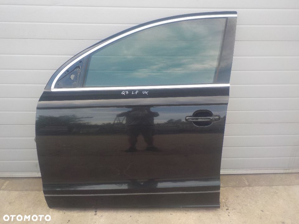 AUDI Q7 DRZWI LEWY PRZÓD