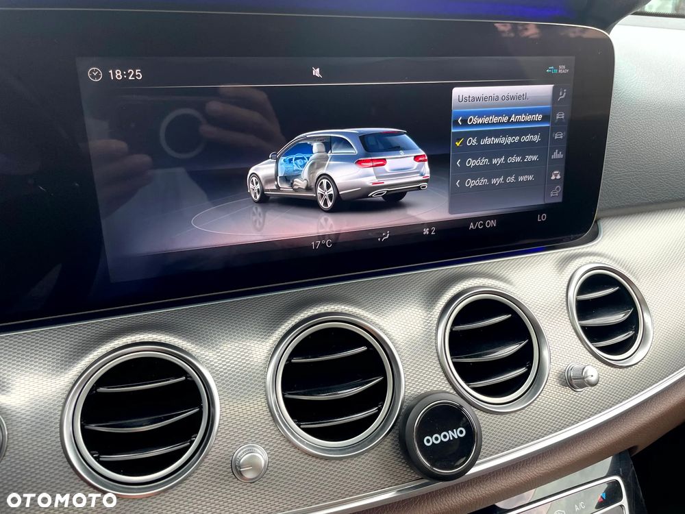 Mercedes-Benz Klasa E 220 d 4Matic 9G-TRONIC Avantgarde - 33