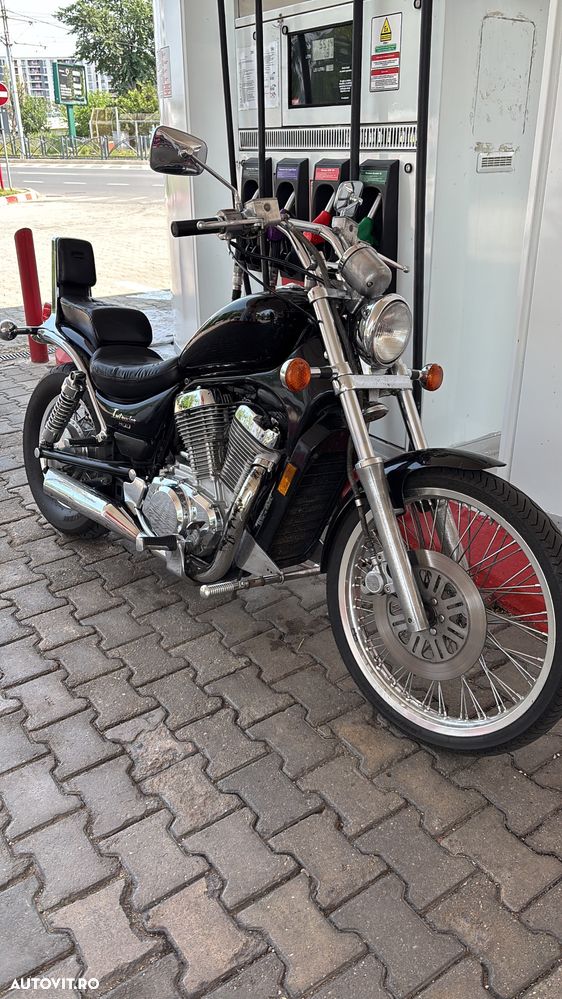 Suzuki VS 800GL Intruder - 3