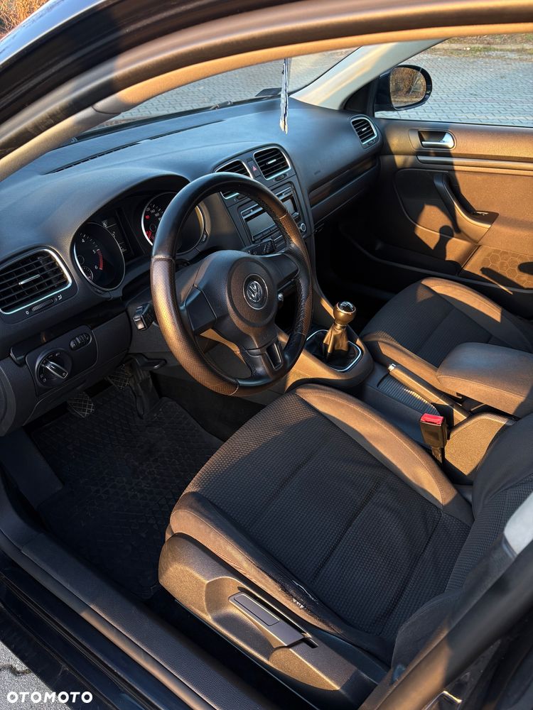 Volkswagen Golf 1.6 TDI Comfortline - 6