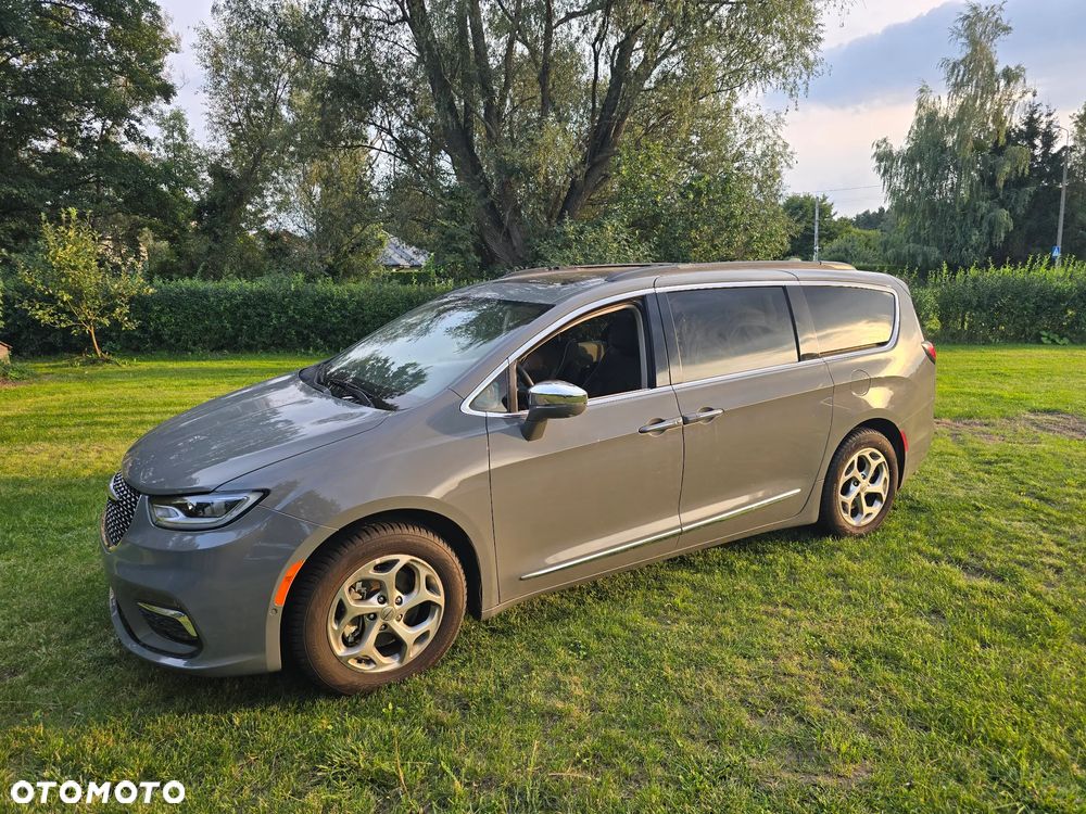Chrysler Pacifica - 9