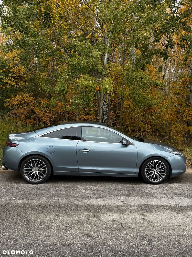 Renault Laguna 2008 photo 2