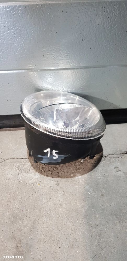 Piaggio Vespa GTS 125 Reflektor Lampa Przód - 3