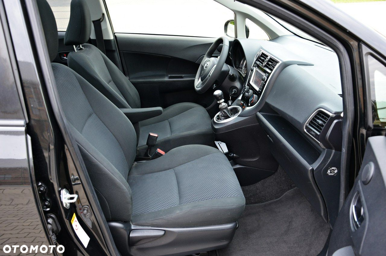 Toyota Verso S 1.33 Premium - 8