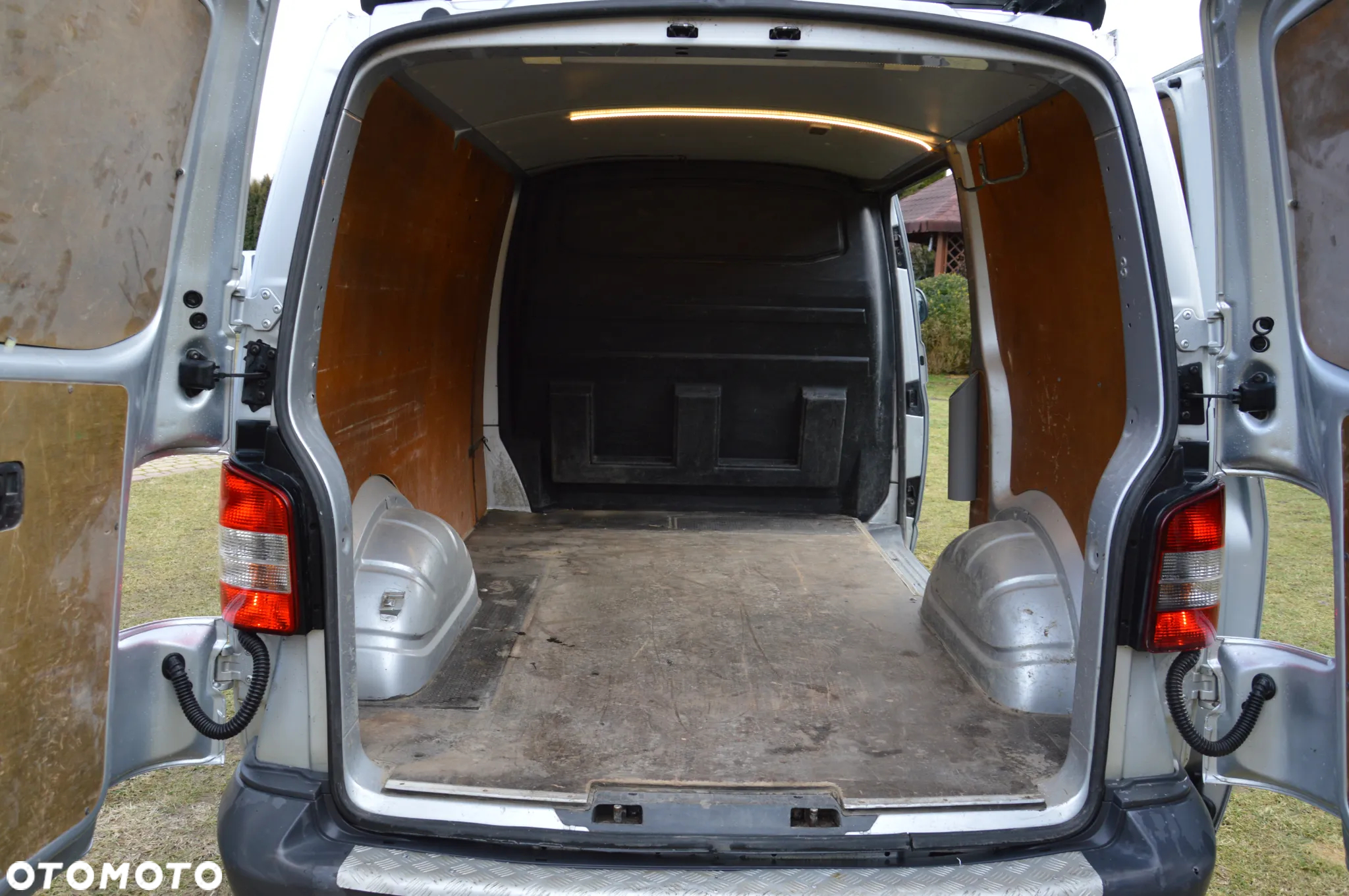 Volkswagen Transporter - 25