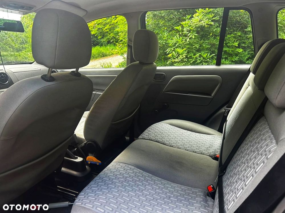 Ford Fusion - 7