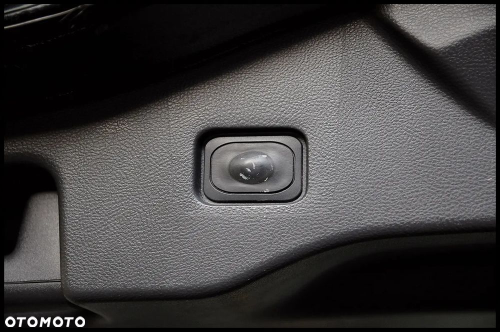 Ford Mondeo - 39