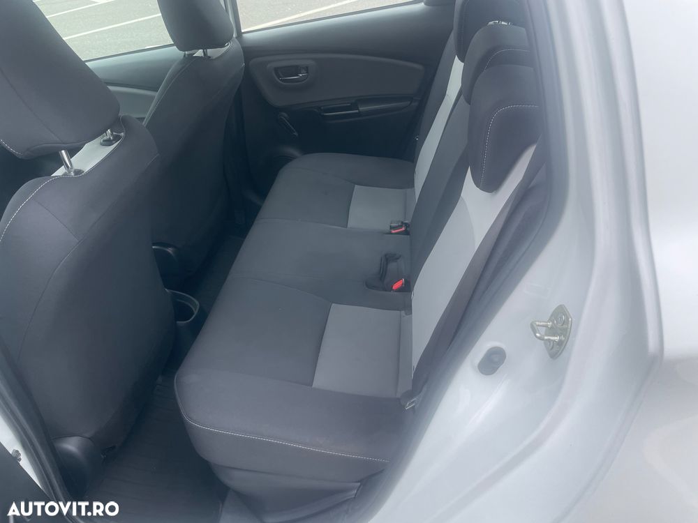 Toyota Yaris - 9