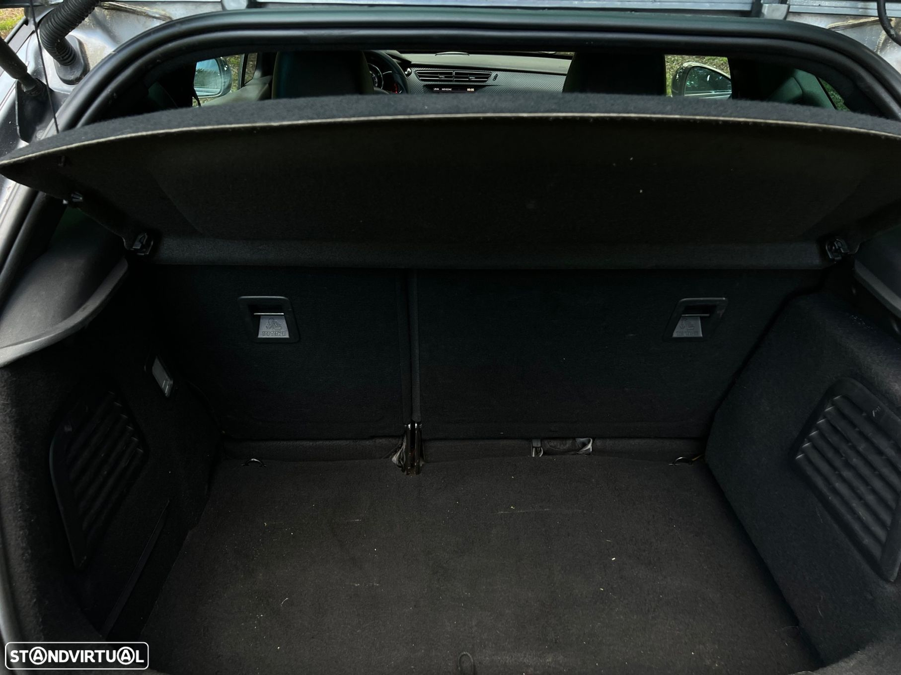 Citroën DS3 1.6 e-HDi So Chic - 42