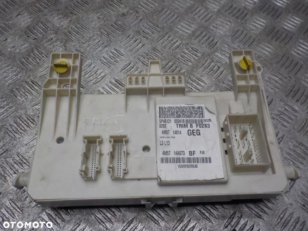 FORD FOCUS MK2 SKRZYNKA BEZPIECZNIKÓW MODUŁ BSI 4M5T-14014-GEG