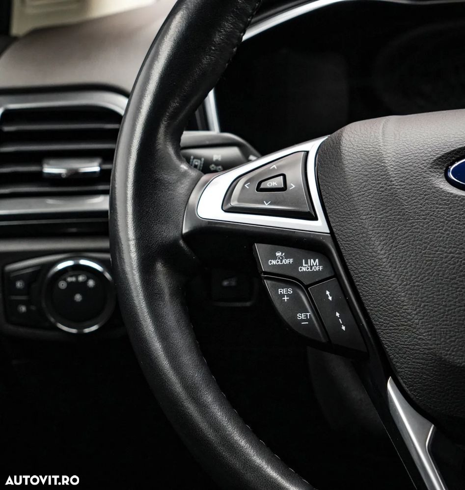 Ford Mondeo 2.0 HEV Titanium - 24