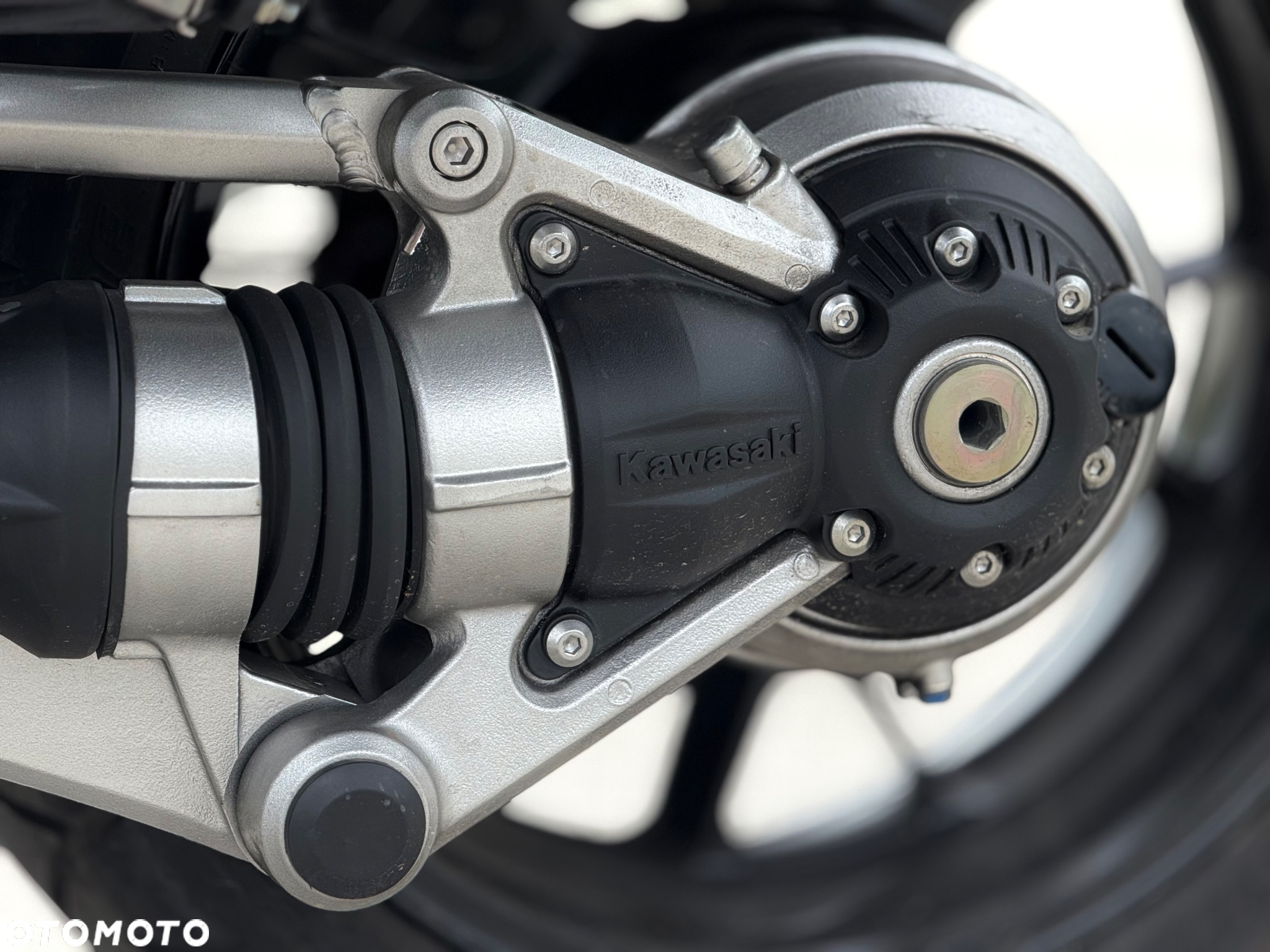 Kawasaki Concours - 19