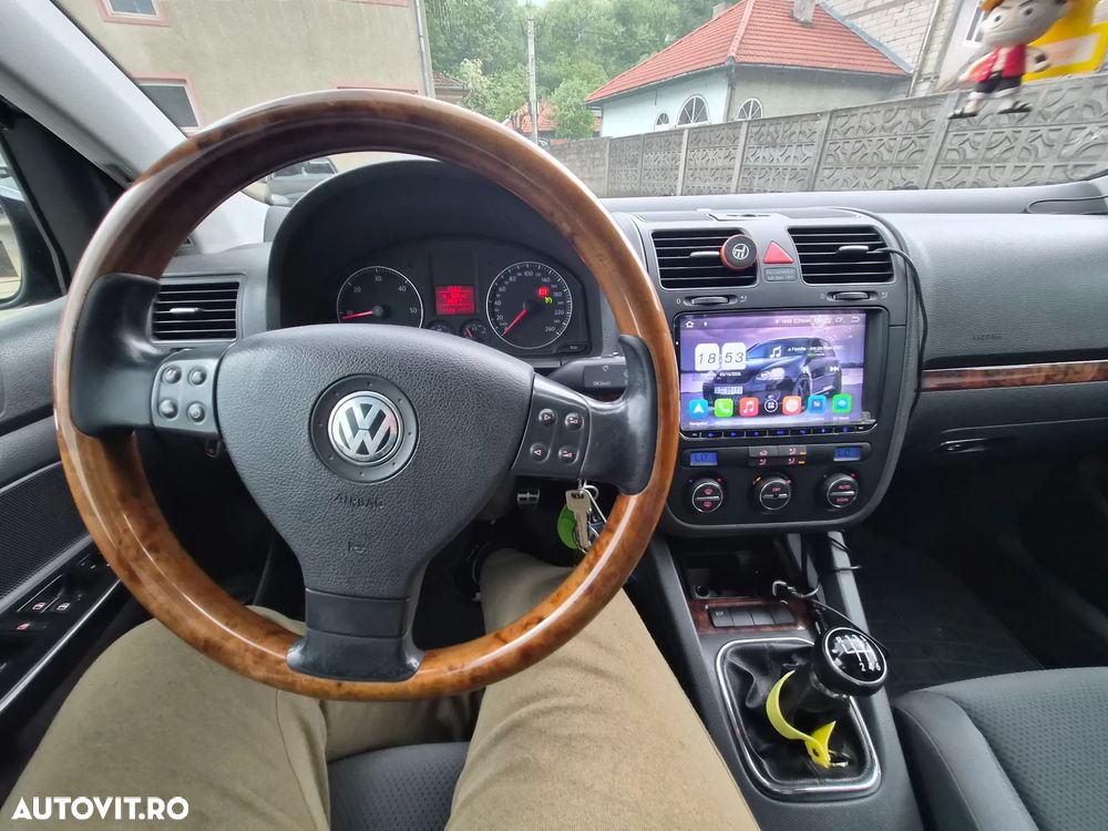 Volkswagen Golf 2.0 TDI Sportline - 8