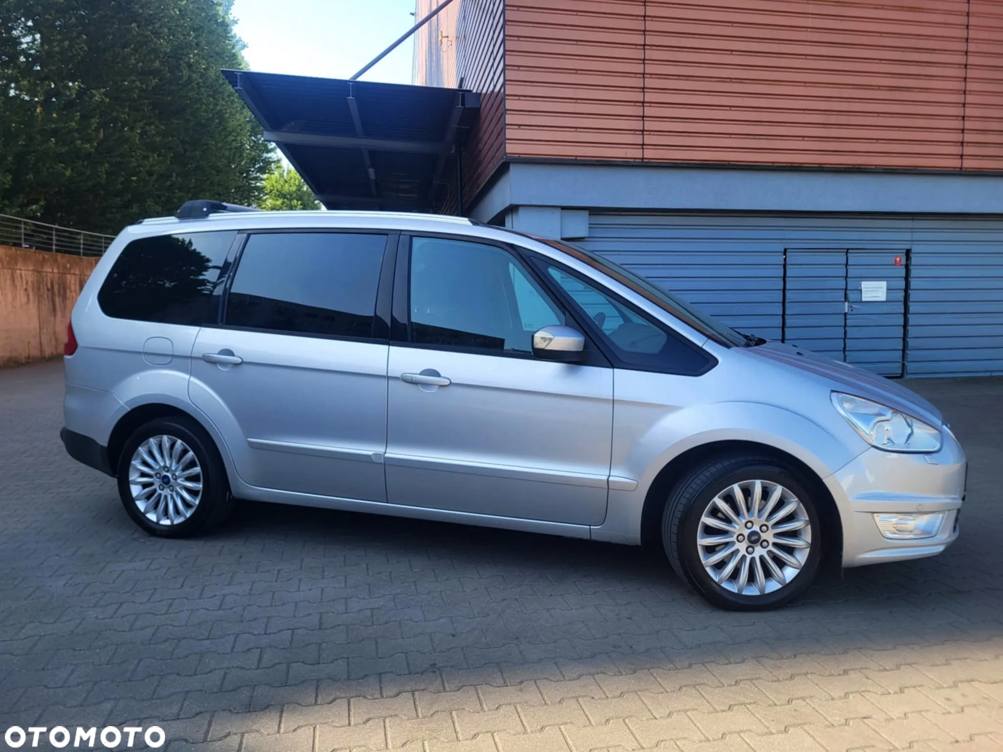Ford Galaxy 2.0 TDCi Trend - 14