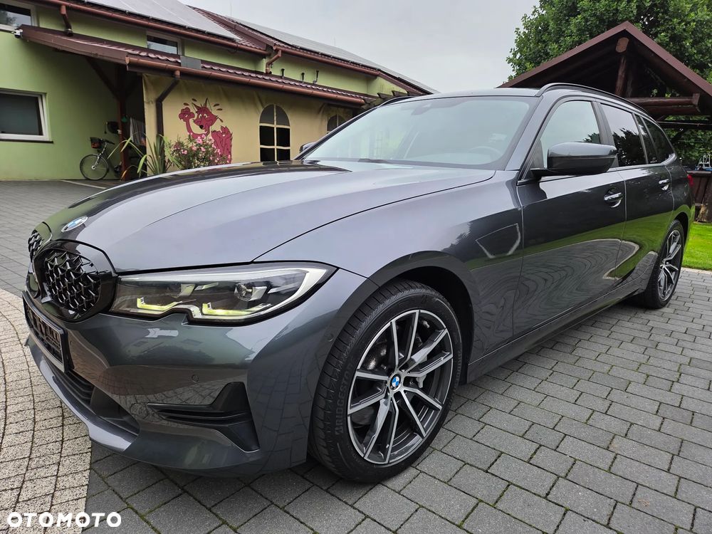 BMW Seria 3 330i Touring xDrive Sport Line - 14