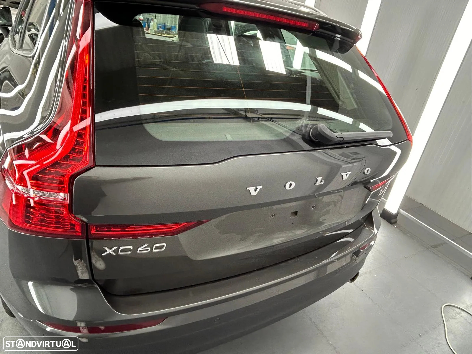 Volvo XC 60 2.0 D4 Momentum Plus Geartronic - 6