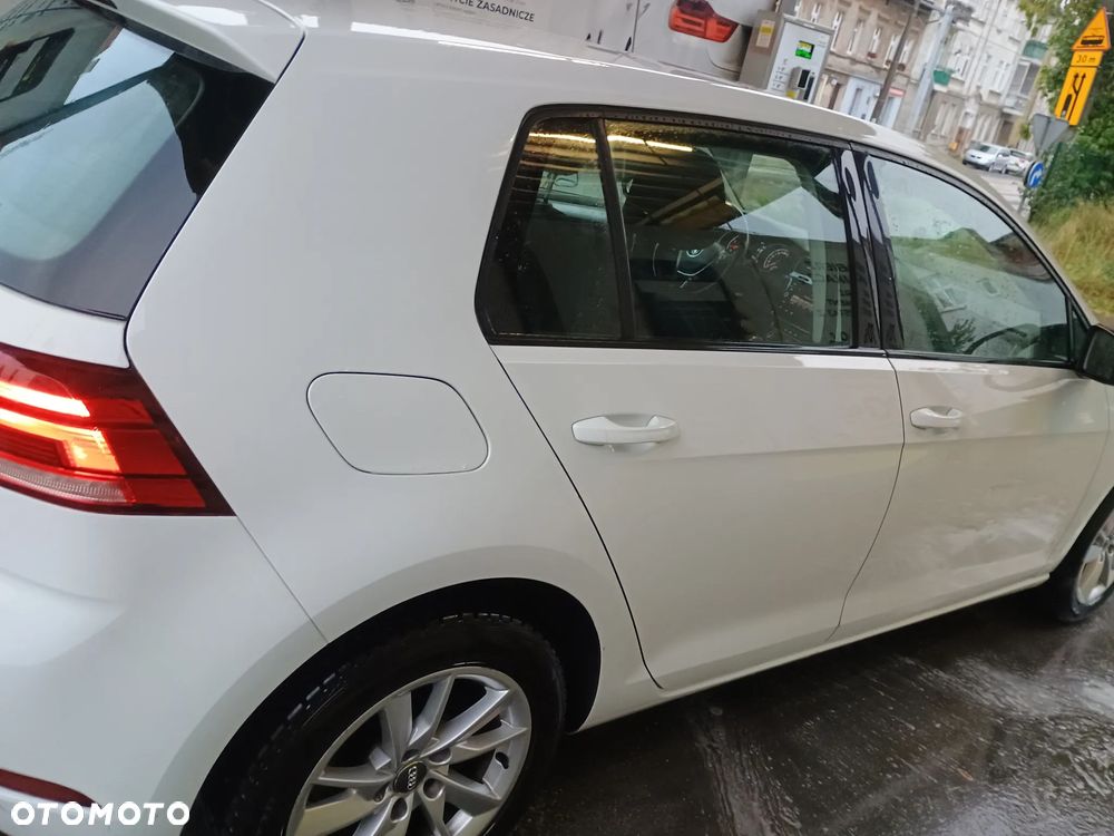Volkswagen Golf 1.0 TSI - 4