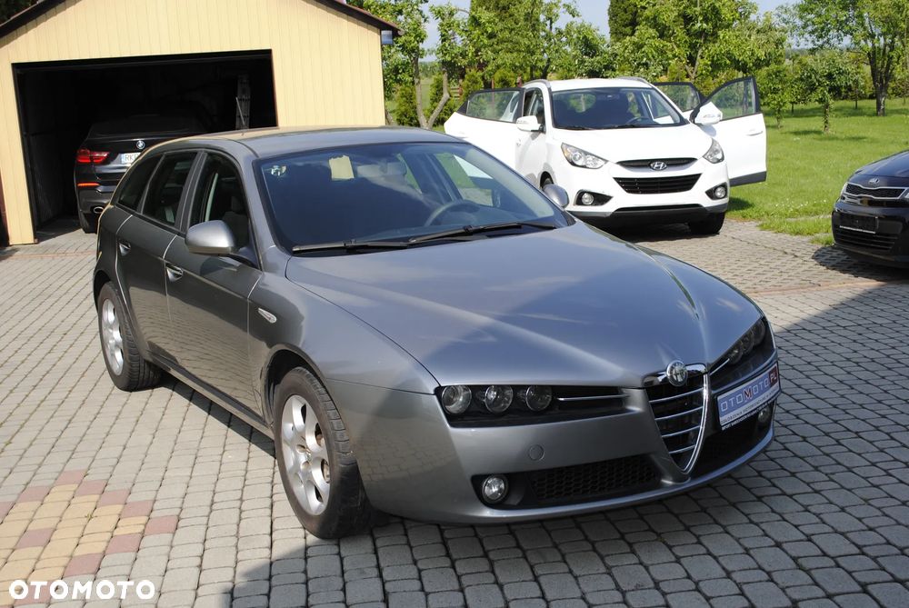 Alfa Romeo 159 - 2