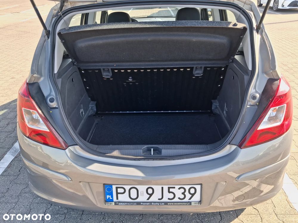 Opel Corsa 1.2 16V Edition / Active - 19