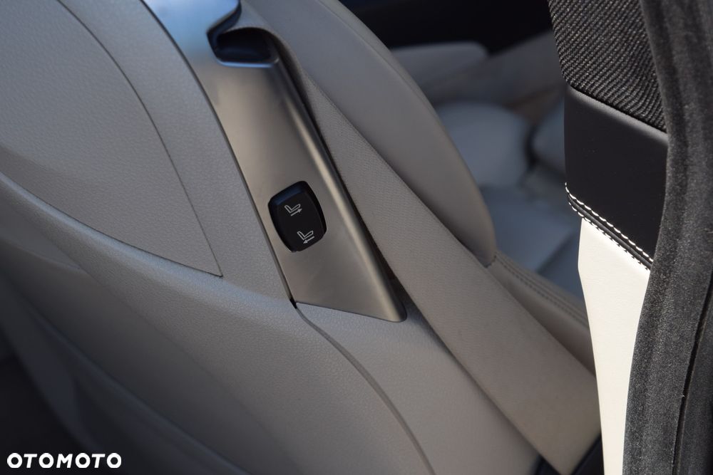 BMW Seria 6 640i xDrive M Sport Edition - 22