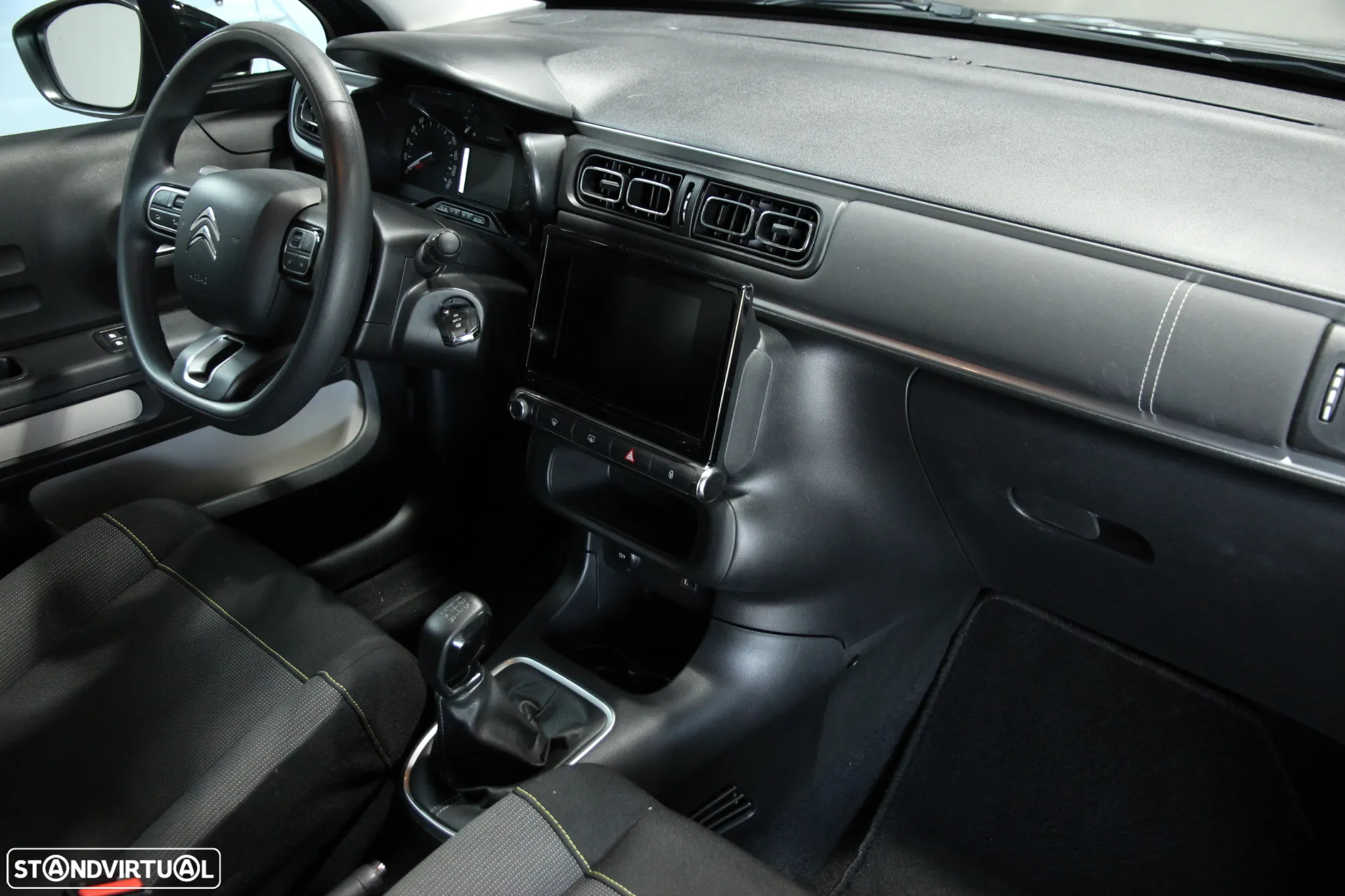 Citroën C3 1.2 PureTech C-Series - 10