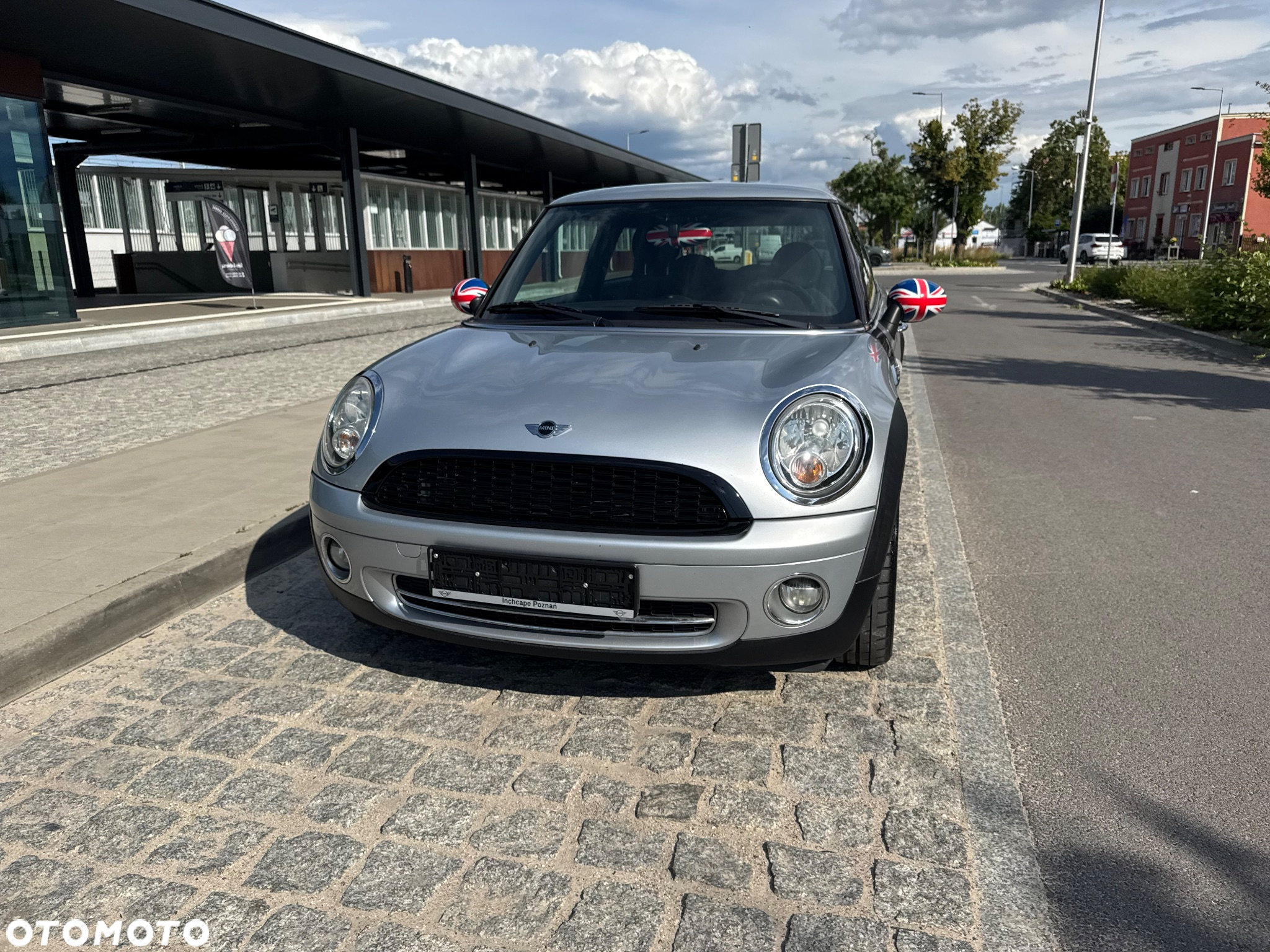 MINI ONE Standard - 13