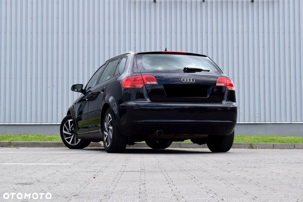 Audi A3 Sportback 1.6 Ambition - 9