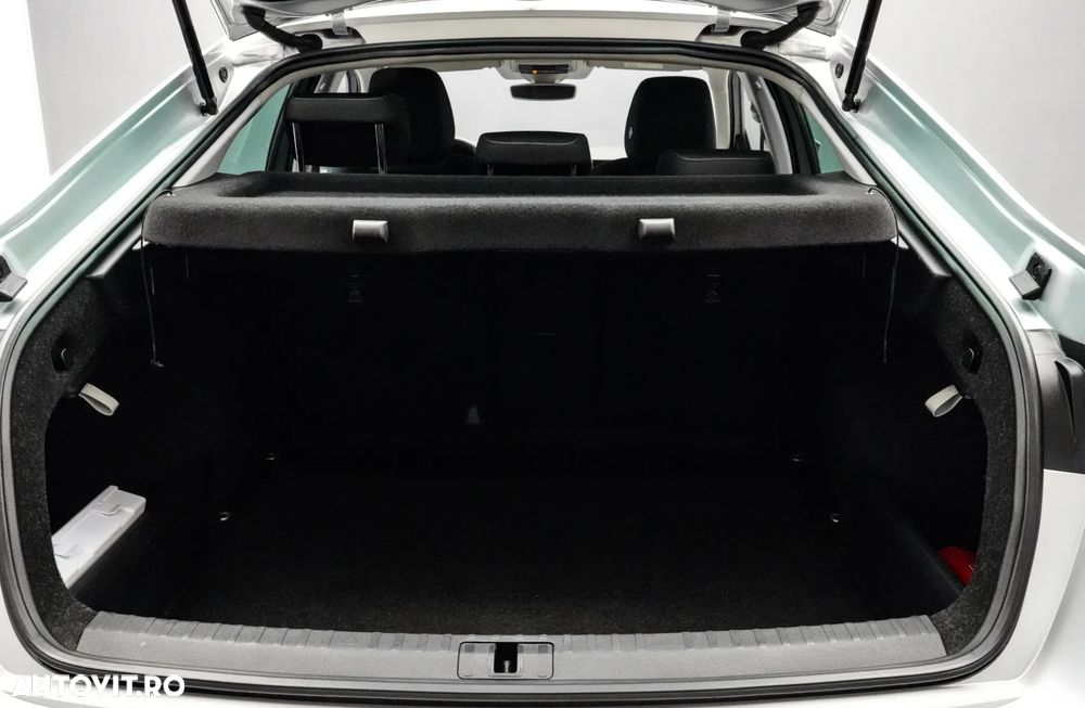 Skoda Octavia 2.0 TDI DSG Style - 23