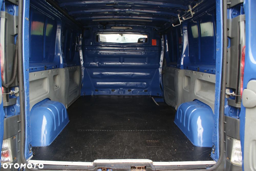 Renault Trafic - 10