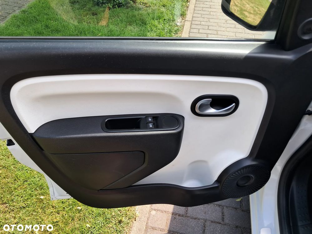 Renault Twingo SCe 70 Start&Stop LIMITED 2018 - 25
