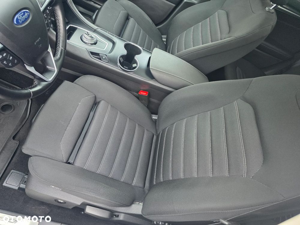 Ford Mondeo - 13